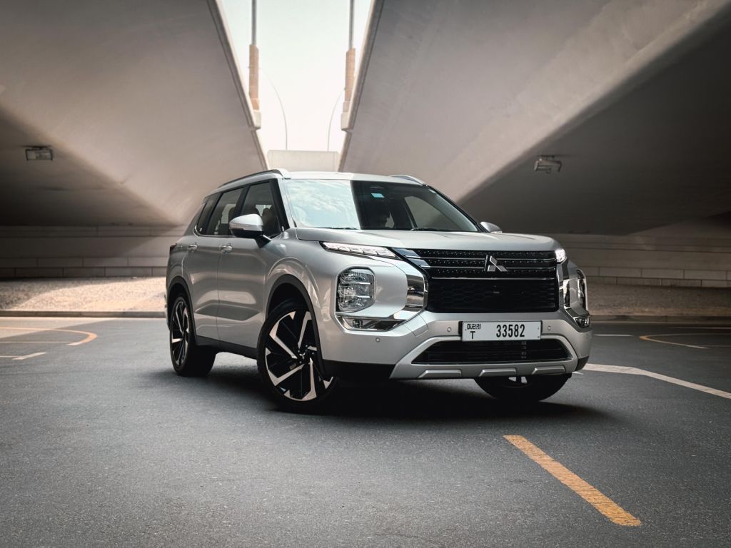 Mitsubishi Outlander 2025